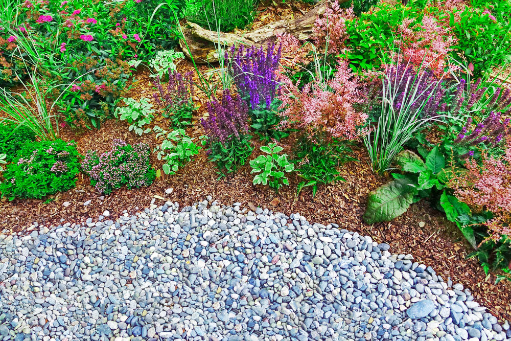 Rock vs Mulch: Pros and Cons for Landscaping Ground Cover – TMH ...
